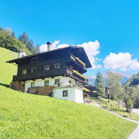 Pretty Holiday Home In Mayerhofen With Balcony Майерхофен Екстериор снимка